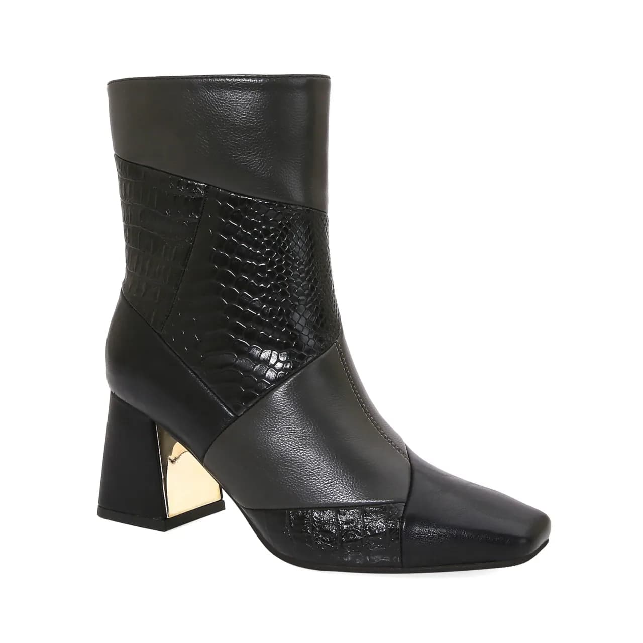 Leah in Black, product view