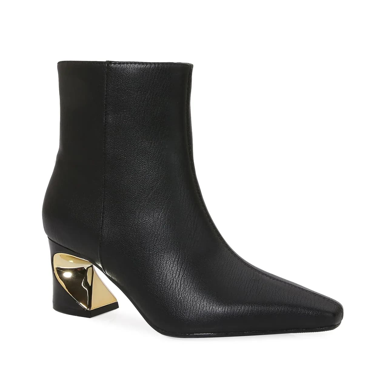 Newport in Black, product view